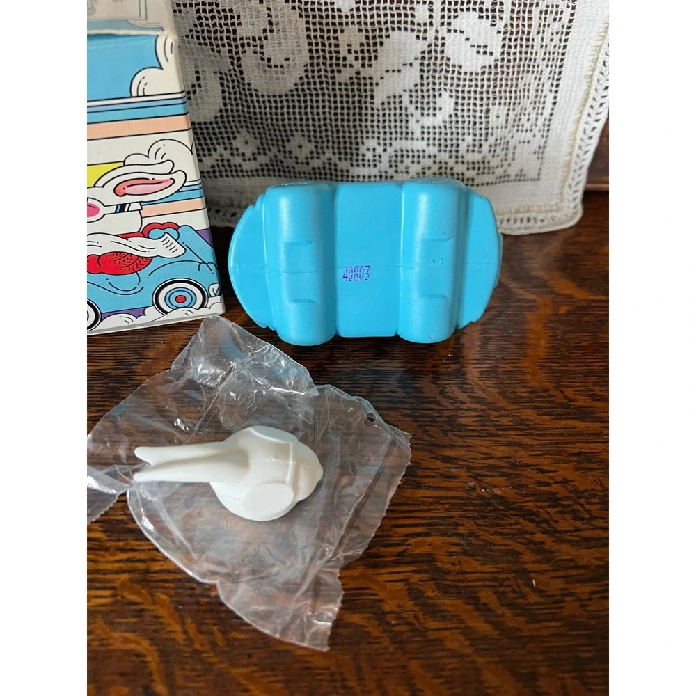 VTG NOS 1983 Avon The Wabbit Non-Tear Shampoo Blue Roadster Bottle with Decals
